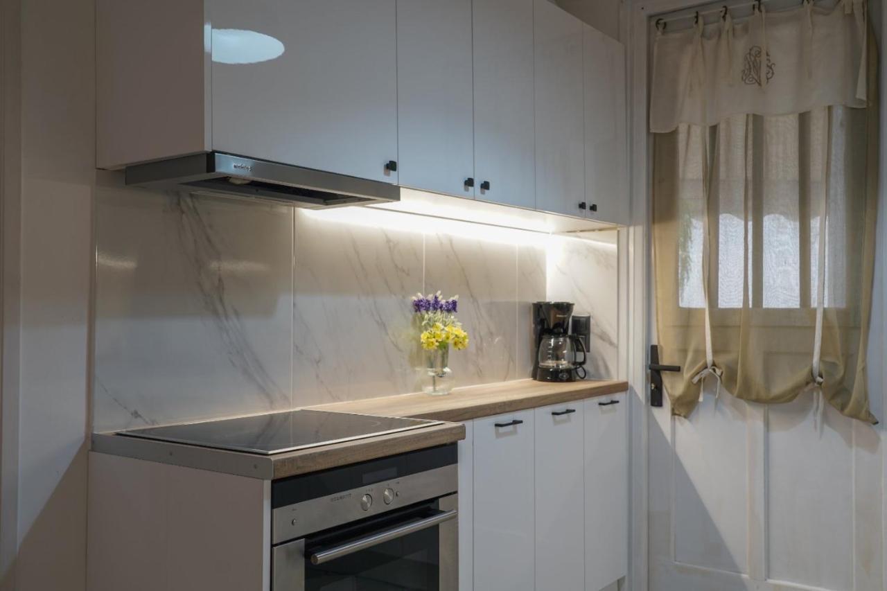 Jelinas Bright Apartment In The Centre Of Nafplio Exterior foto